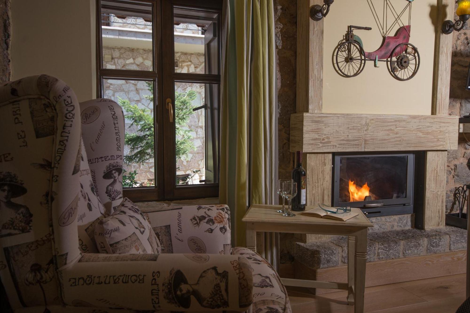 Alexandros Guesthouse Arachova Exterior foto
